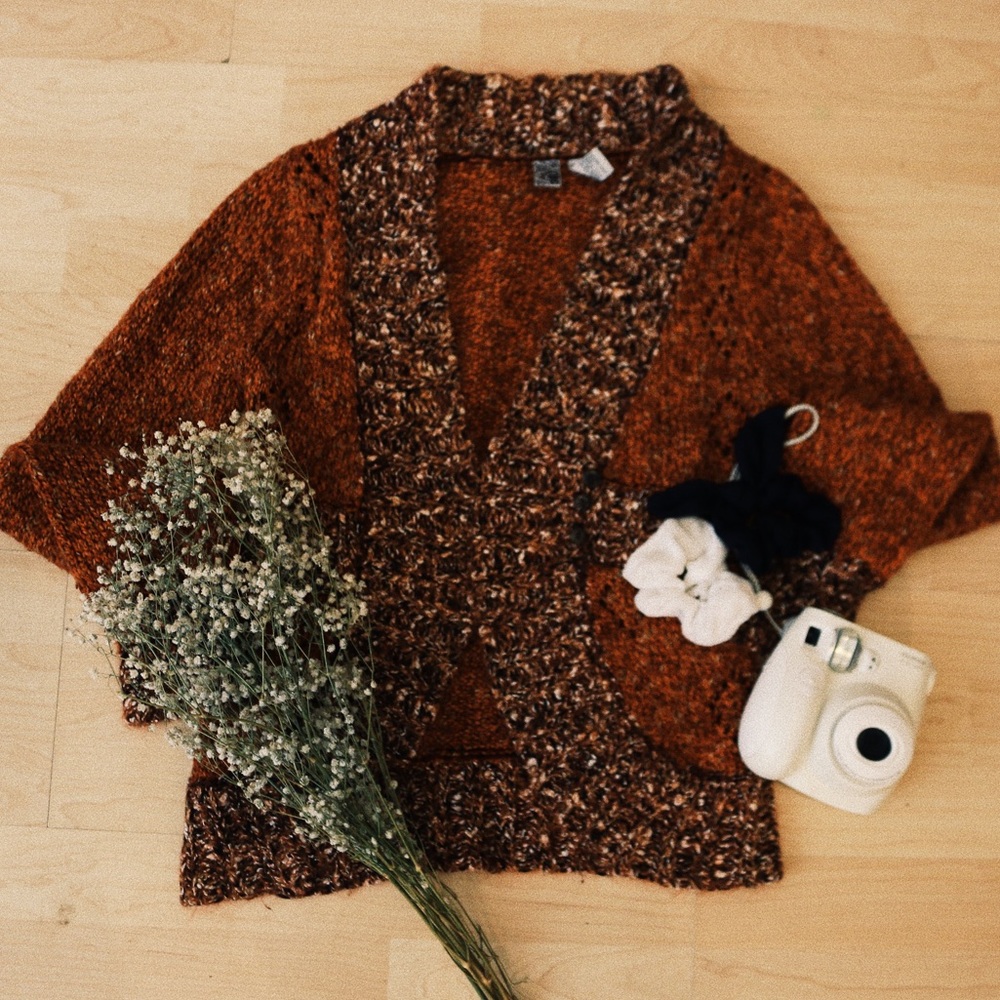 🦋 Beautiful knitted BKE Sweater